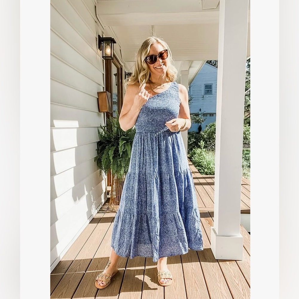 Elegant Blue One-Shoulder Maxi Dress - Picture 5 of 9